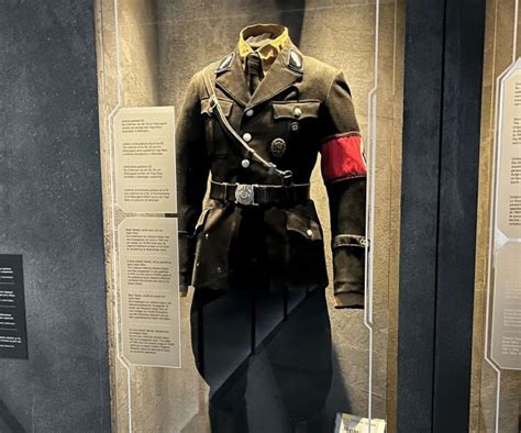 costume nazi hugo boss